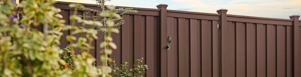 5 Reasons Trex Fencing is Better Than Wood