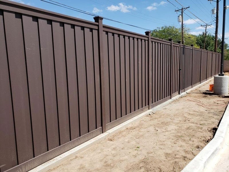 Trex-Seclusions-Woodland-Brown-8ft-tall-Commercial | Trex Fencing FDS